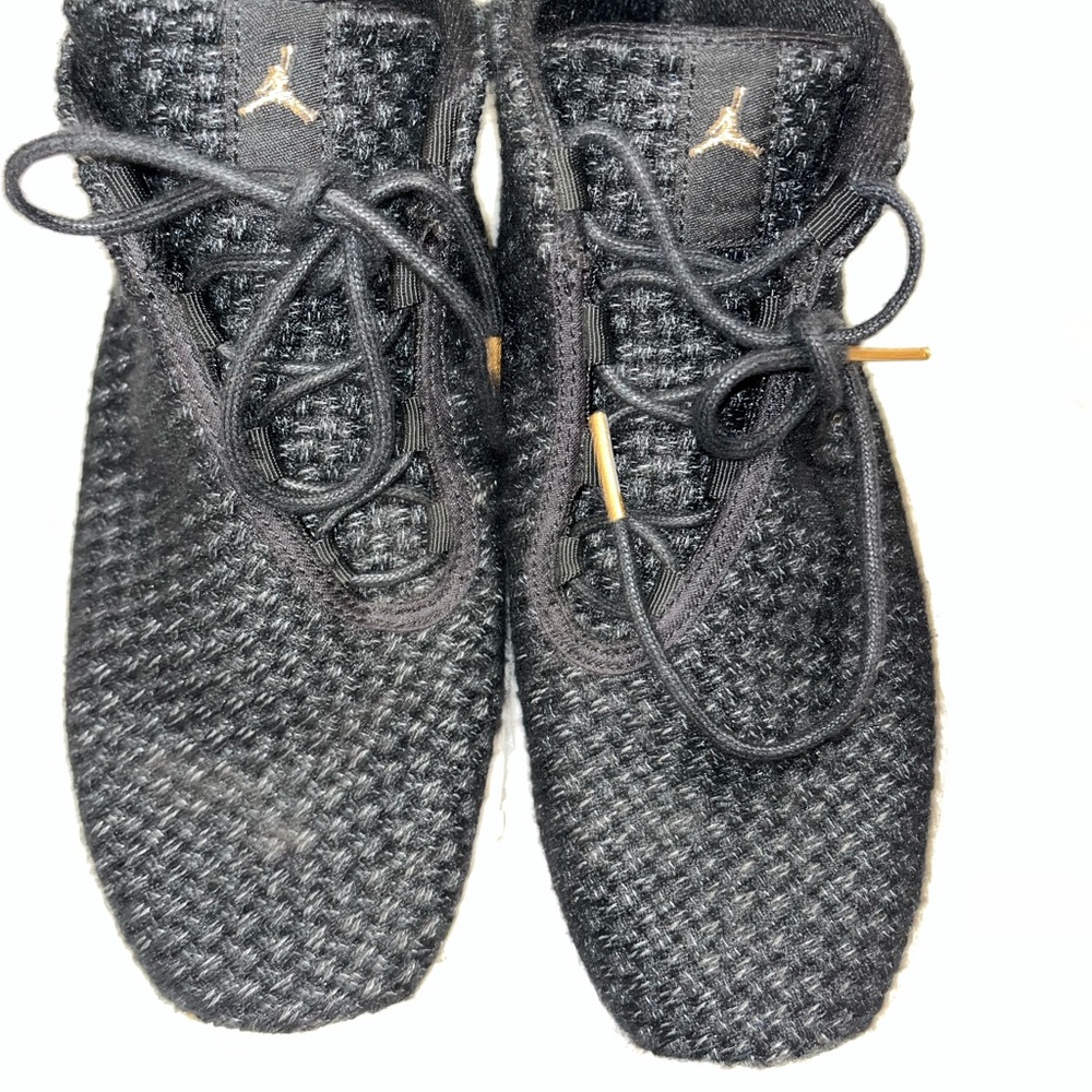 Air Jordon’s FUTURE black/white